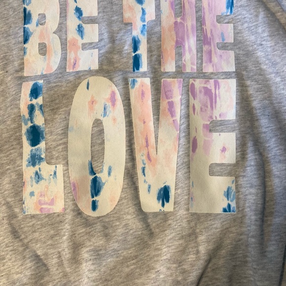 Old Navy Women’s Sweatshirt - Picture 5 of 7